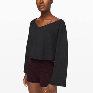 Lululemon show your depth long sleeve crop top